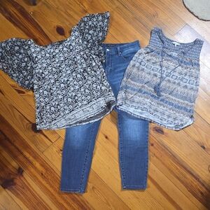 Lucky Brand Jeans And Two Tops
